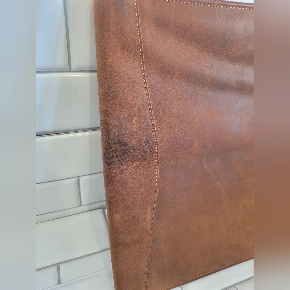 RUSTIC TOWN Brown Distressed Leather Multi Compartment IPAD Tablet Portfolio Zip